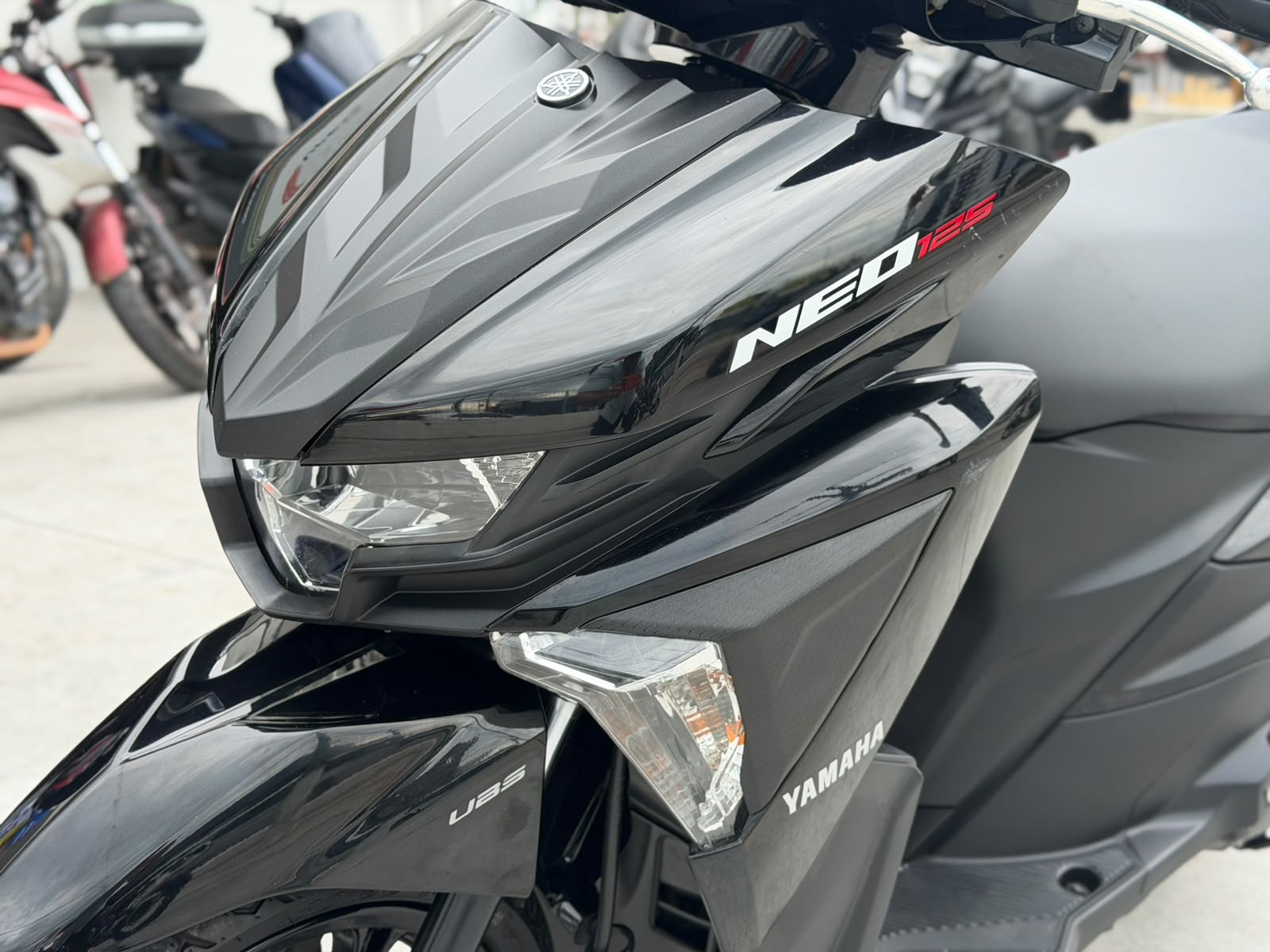 Neo 125 UBS
