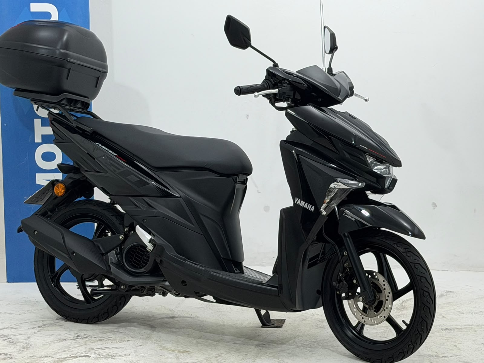 Neo 125 UBS