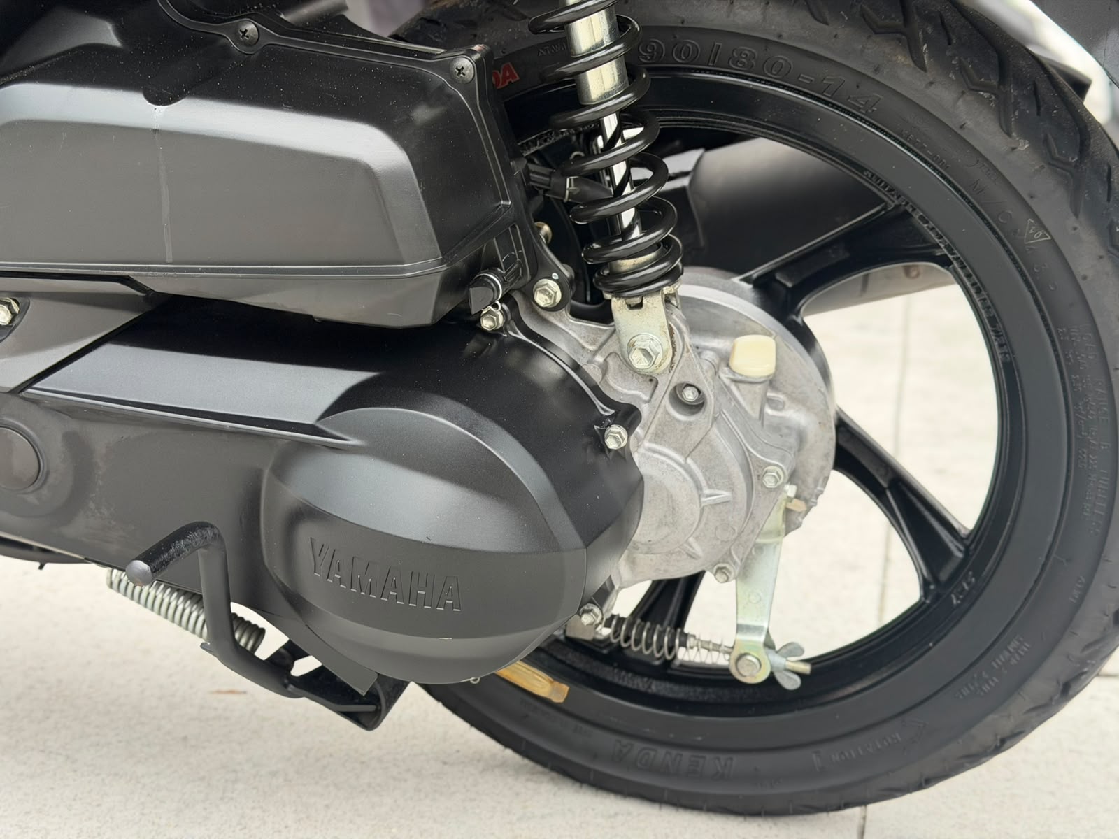 Neo 125 UBS